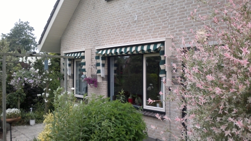 Markiezen Holland heeft diverse markiestypes voor u zoals grenen, aluminium en hardhout Markiezen Holland heeft diverse markiestypes voor u zoals grenen, aluminium en hardhout